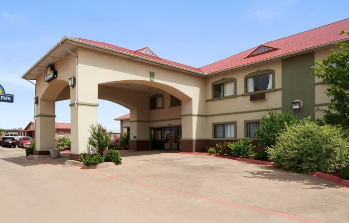 Days Inn by Wyndham Childress