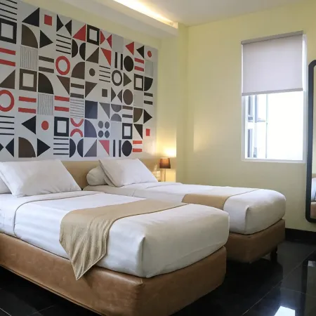 Front One Inn Kediri