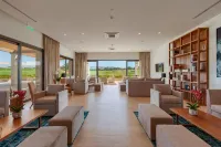Aphrodite Hills Rentals Premium Serviced Apartment - palestra