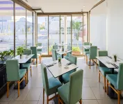 Mikes Kanarium City Hotel - ที่มีบาร์