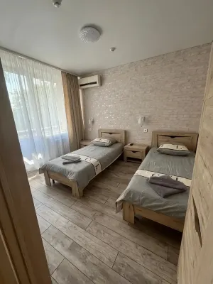 Hotel Gostinitsa Tikhaya Sosna - 2-Star