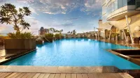 Holiday Inn COCHIN by IHG - Parking