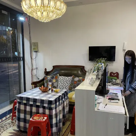 Ludian Longshi Homestay