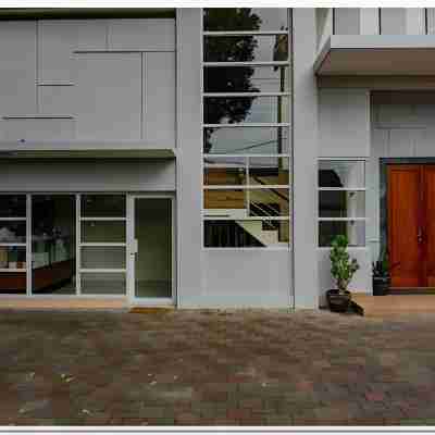 RedDoorz Near Jogja City Mall 4 Hotel Exterior