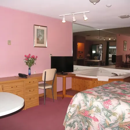 Seven Oakes Motel