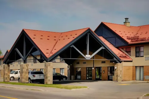 Thompson's Best Value Inn & Suites Hotels in Thompson
