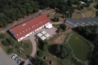 Hotel-Pension am Mühlberg Hotel dekat Spreewelten Bad