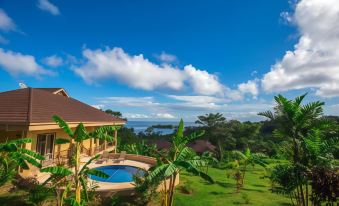 Red Frog Beach Island Resort