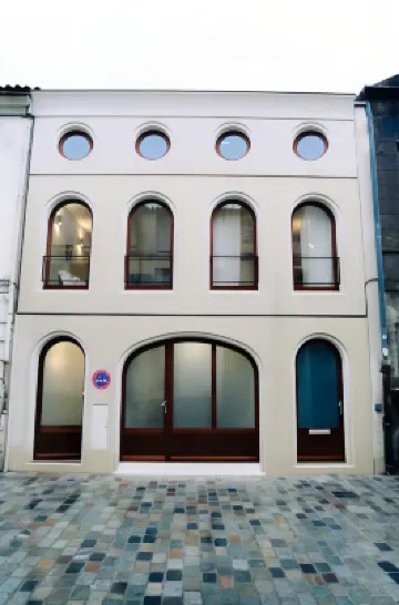 Outsite Bordeaux Hotels near Place de la Bourse