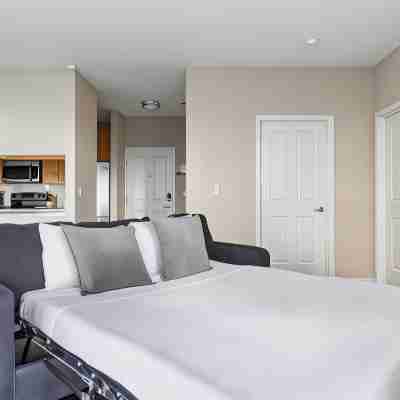 Bellevue Sophisticated 2Bd 2BA Apartment Rooms