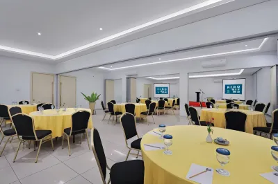 Algoritma Hotel Hotels near Anjungan Rumah Adat Oki Jakabaring.