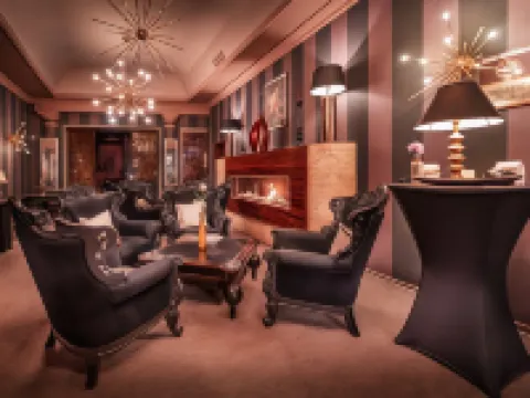 Hotel Capital with Private Wellness Hotéis em Nitra