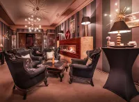 Hotel Capital with Private Wellness