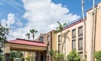 Comfort Inn & Suites Lantana - West Palm Beach South