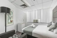 코스모 온 뱅크 애들레이드 호텔