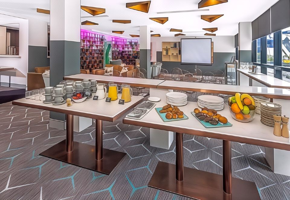 Kings Perth Hotel Over view