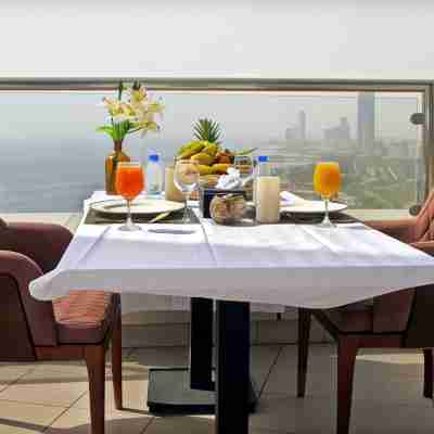Seafront Luxury Suites Jeddah Corniche - سي فرونت للأجنحة الفندقية الفاخرة Dining/Meeting Rooms