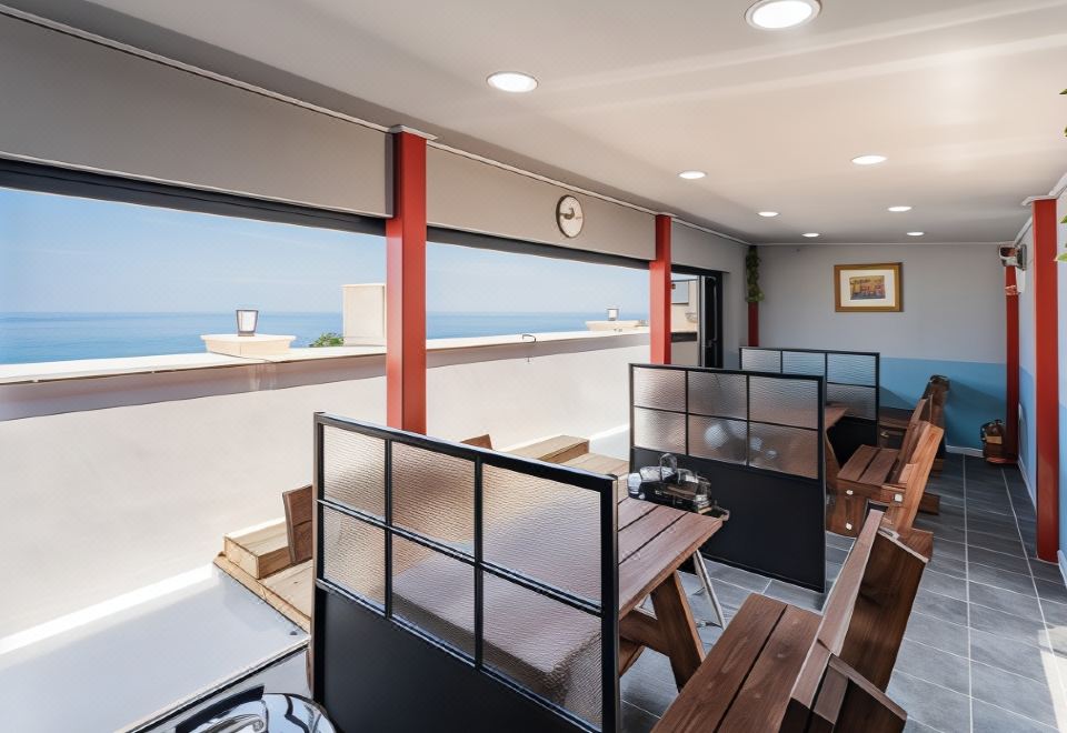 Gangneung la Poem Pension with spa and BBQ