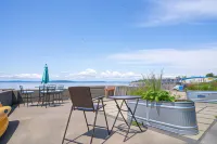 Beachwood Waterfront Resort