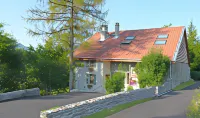 L'Ourserie Bed & Breakfast Hotels in Lugrin