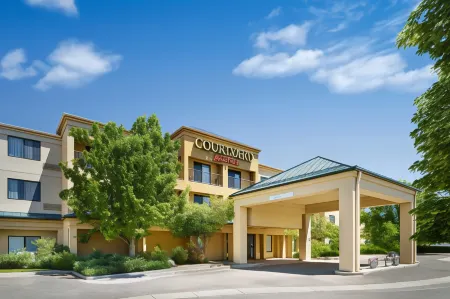 Candlewood Suites Longmont - Boulder Area by IHG Отели в г. Нивот
