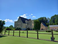 Logis de Poëllier Hôtels à : La Flèche