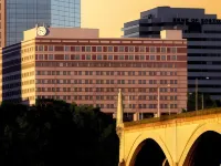 Sheraton Springfield Monarch Place Hotel Hotels near UMass Center at Springfield