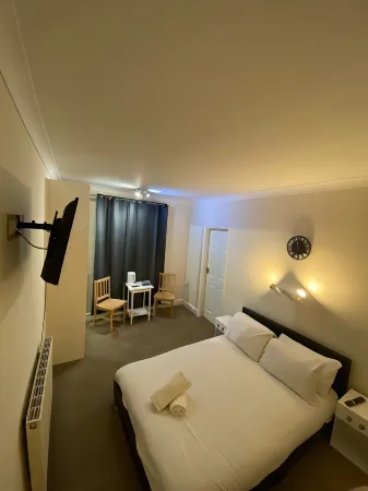 Sea Side Hotel