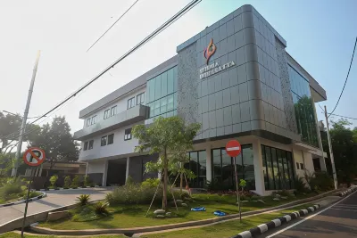 Urbanview Wisma Wirasatya Akpol Semarang by RedDoorz Hotels in Jatingaleh