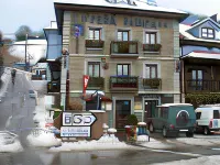 Hosteria Peña Sagra Hotels in Lon