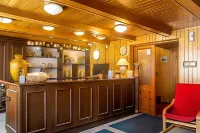 Hotel Konopiště Nová Myslivna فنادق في Benesov