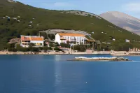 Guest House Simunovic Hotels near Sipan