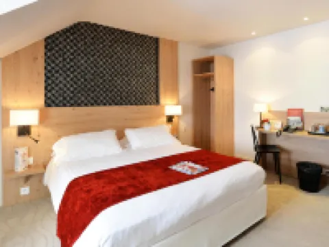 キリアド ヴァンヌ ソントレ ヴィーレ バンヌのホテル