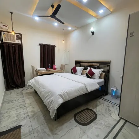 Homestay Comforts 500m from Amritsar Airport Отели рядом с Аэропорт Гуру Рам Дас