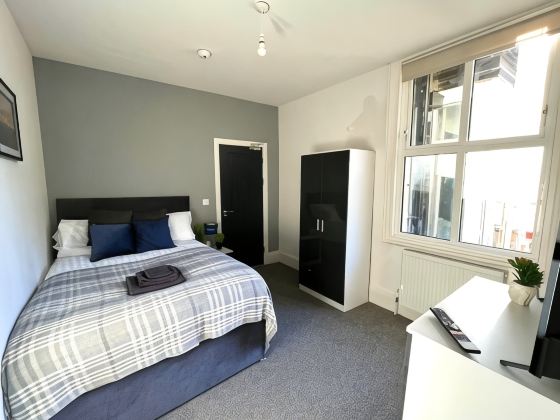 Chantry Suites by SA Stays