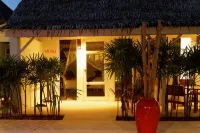 ザ ホワイト コテージ ボプットのホテル