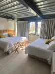 718 Rufino Petit Hotel