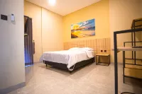 SH Hotel - pantai