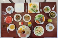White House Hotels in Ban Tak