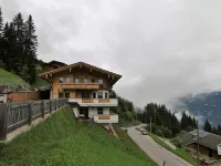Holiday flat Schoser, Fugen