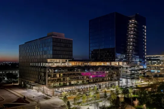 Hall Park Hotel, Autograph Collection