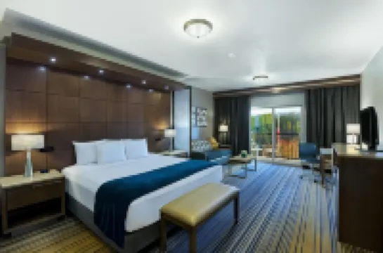 Oxford Suites Spokane Downtown