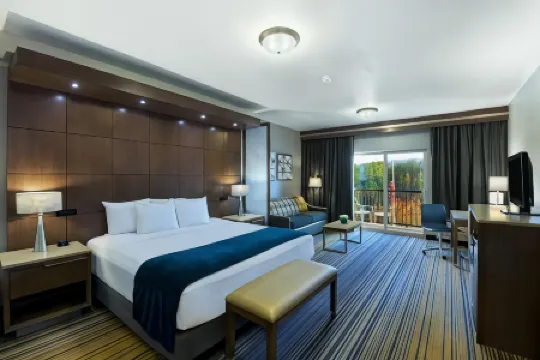 Oxford Suites Spokane Downtown