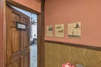 Pet-Friendly Apt Walk to Missouri River!