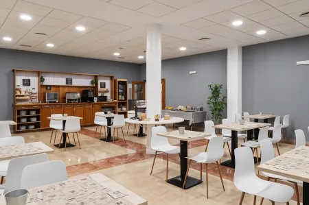 Hotel Alda Malvasía Отели в г. Аро