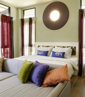 ห้องดีลักซ์ เตียงใหญ่ 1 เตียง