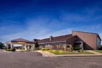Heartland Inn & Suites, SureStay Collection by Best Western