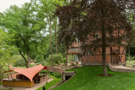 Biohotel WildLand Natural Resort Отели в г. Винзен