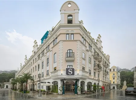 The Exquisite HaLong Hotel Отели в г. Халонг