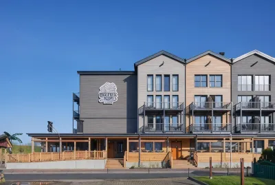 Bretterbude Büsum Hotels near Lidl
